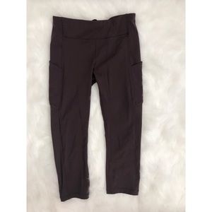 3/4 length lululemon leggings